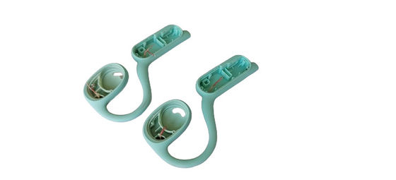 Auricolari personalizzati OW TWS con guscio di plastica in silicone e auricolari Bluetooth composti da accessori in silicone